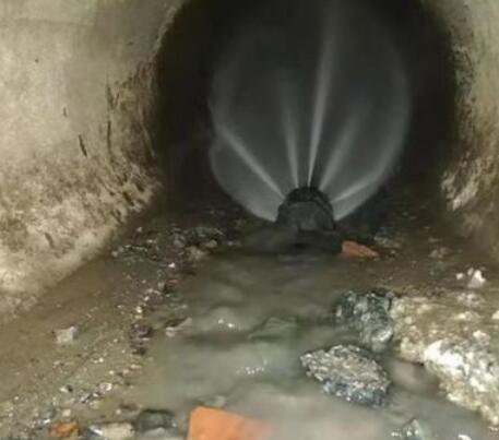 麦盖提市政管道清淤