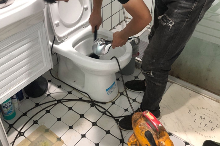 麦盖提疏通下水道